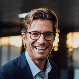 国家外汇管理局：2025年二季度我国经常账户顺差9715亿元